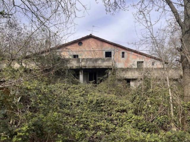 Villetta indipendente in vendita di 362 m² in Via del Bianone, 4