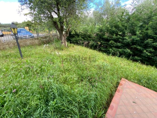 Villetta indipendente in vendita di 364 m² in Via Abbazia, 72