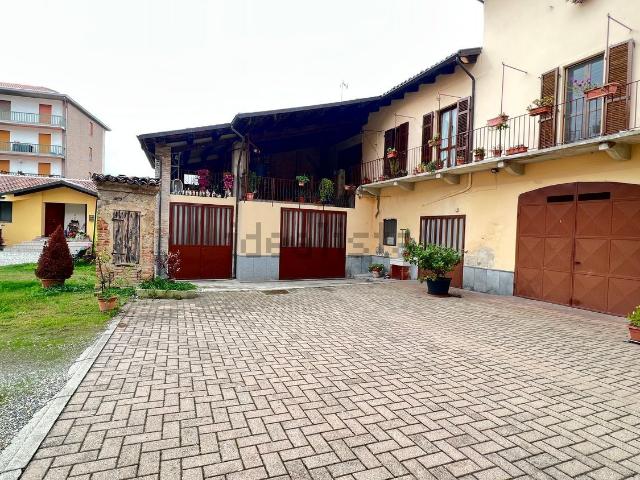 Villetta indipendente in vendita di 364 m² in Via roma