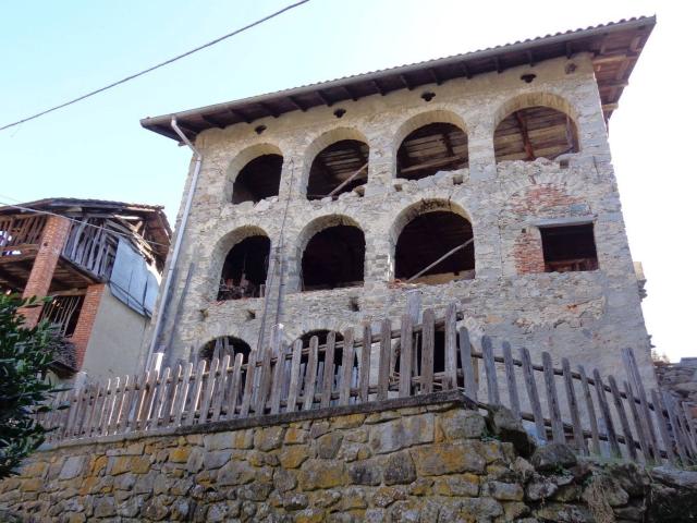 Villetta indipendente in vendita di 365 m² in Via Circonvallazione