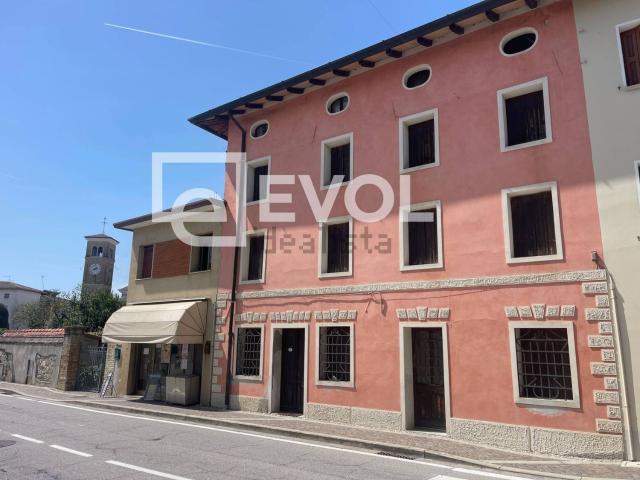 Villetta indipendente in vendita di 365 m² in Via E. Brian, 1