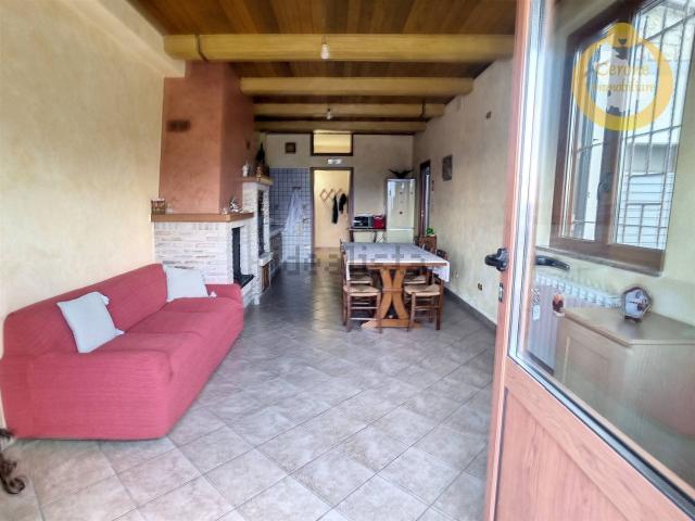 Villetta indipendente in vendita di 365 m² in Via San Antuono