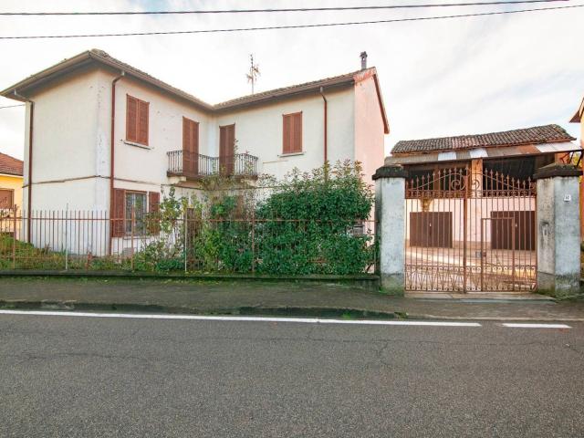 Villetta indipendente in vendita di 365 m² in Via XXV Aprile, 52