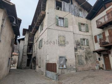 Villetta indipendente in vendita di 366 m² in Via Piave, 28