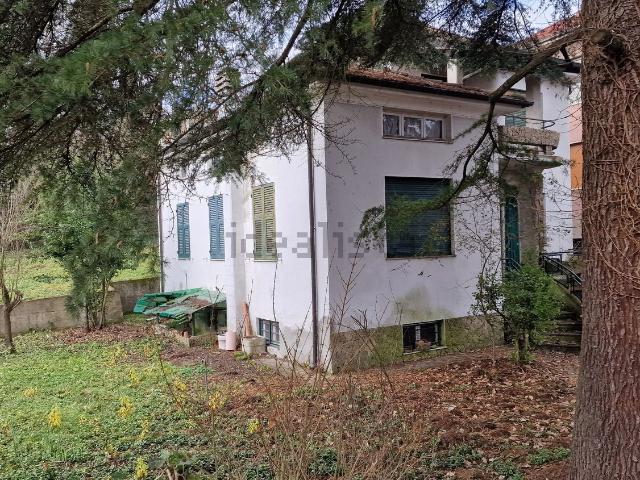 Villetta indipendente in vendita di 368 m² in Via Santa Caterina, 6