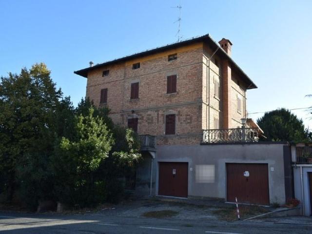 Villetta indipendente in vendita di 368 m² in Via Pace, 19