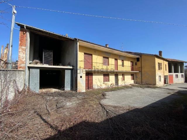 Villetta indipendente in vendita di 370 m² in Via Case Rosse