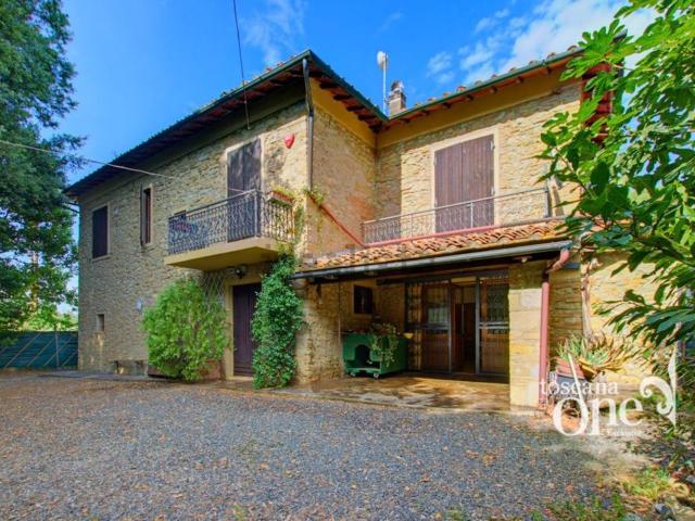 Villetta indipendente in vendita di 370 m² in Via Don Mazzetto Rafanelli, 1