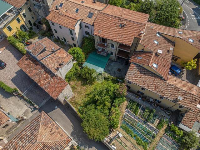Villetta indipendente in vendita di 370 m² in Via Roma, 98