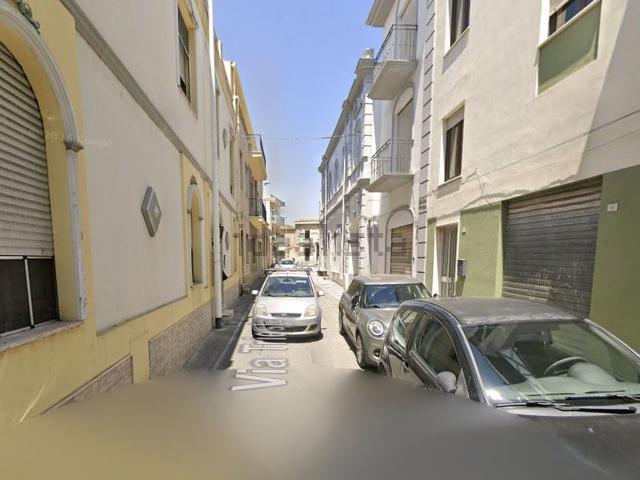 Villetta indipendente in vendita di 370 m² in Via Trieste, 16