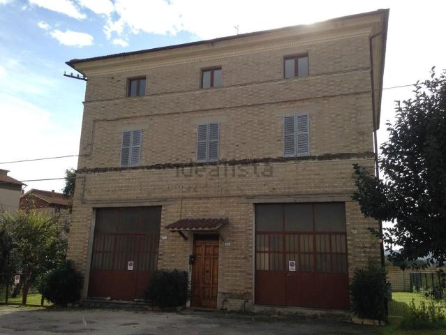 Villetta indipendente in vendita di 370 m² in Via XXIX Giugno, 23