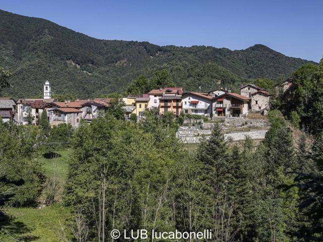 Villetta indipendente in vendita di 370 m² in Località Baracco, 24