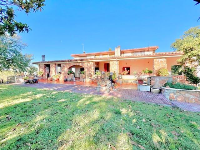 Villetta indipendente in vendita di 370 m² in Località LOCALITÀ MONTE DI COLONNA
