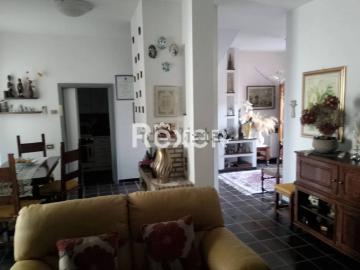 Villetta indipendente in vendita di 372 m² in Via Giovanni Pascoli