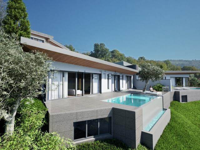 Villetta indipendente in vendita di 372 m² in Via Soleville