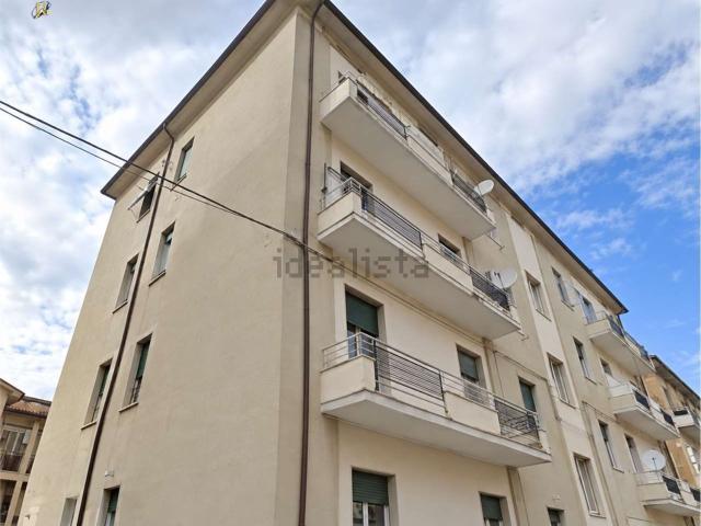 Villetta indipendente in vendita di 372 m² in Via Roma