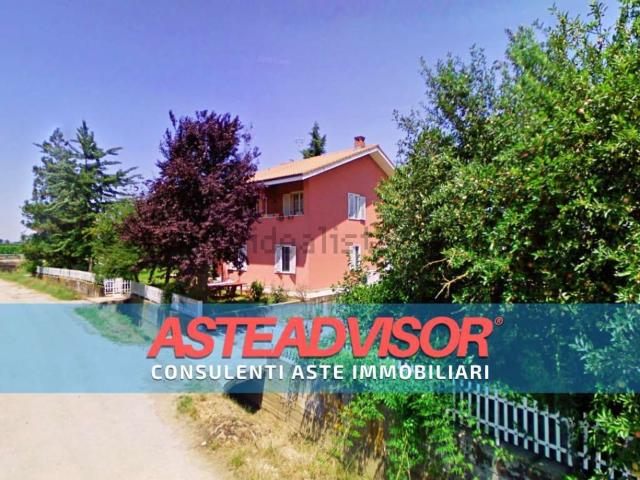 Villetta indipendente in vendita di 372 m² in Via Tanaro, 36