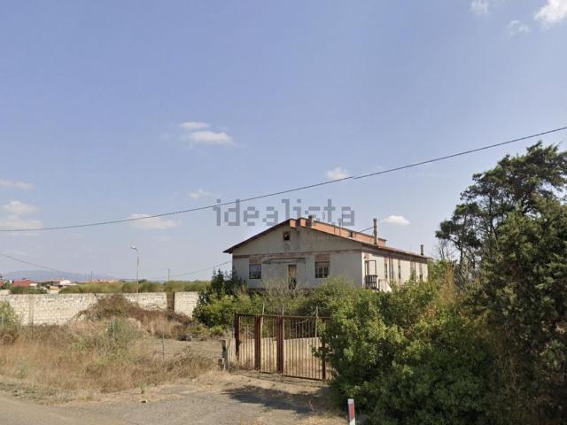Villetta indipendente in vendita di 373 m² in Via Cagliari, 61