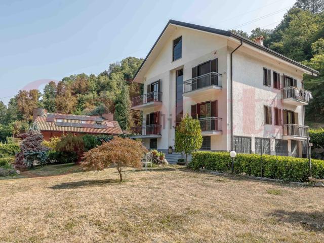 Villetta indipendente in vendita di 374 m² in Via Rivodora, 45