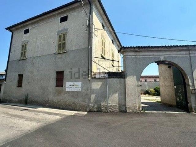 Villetta indipendente in vendita di 375 m² in Via San Michele, 25