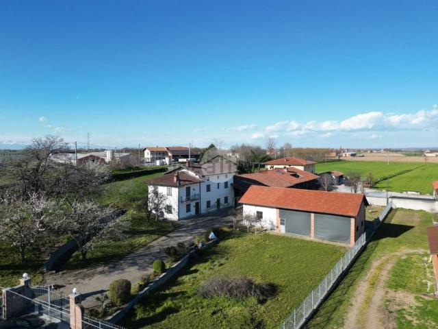 Villetta indipendente in vendita di 377 m²