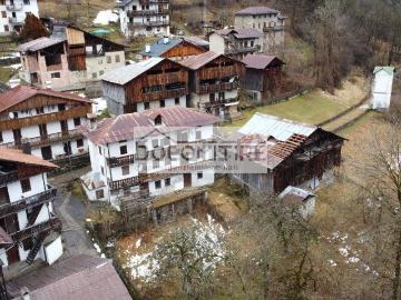 Villetta indipendente in vendita di 378 m²