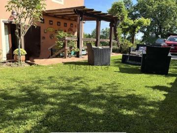 Villetta indipendente in vendita di 379 m² in Via Pieroni