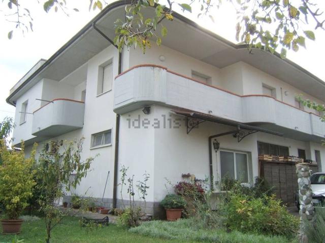 Villetta indipendente in vendita di 380 m²