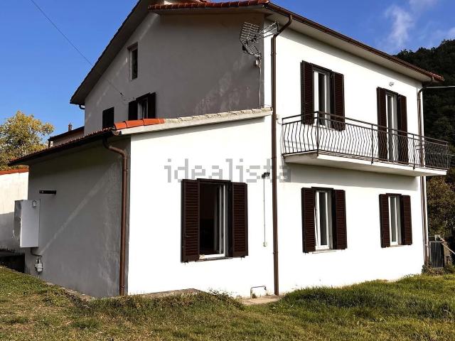 Villetta indipendente in vendita di 380 m² in Via Campogrande