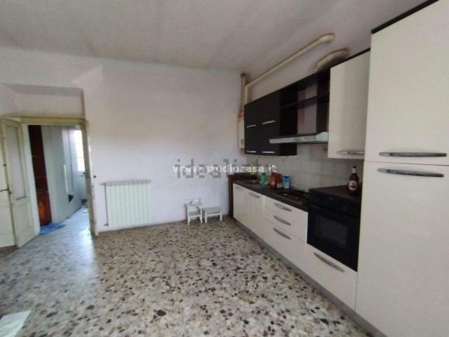 Villetta indipendente in vendita di 380 m² in Via Cremona