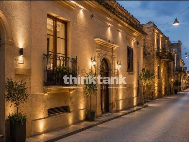 Villetta indipendente in vendita di 380 m² in Via Armando Diaz