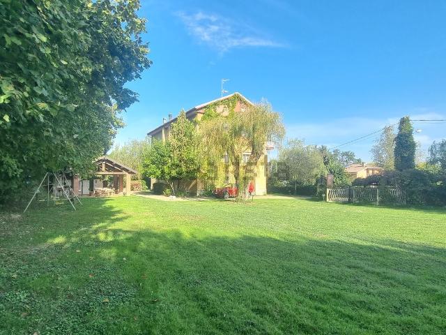 Villetta indipendente in vendita di 380 m² in Via Baldizzone, 25