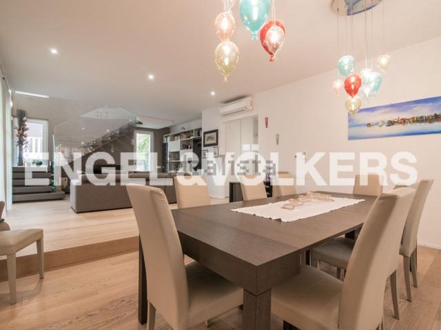 Villetta indipendente in vendita di 380 m² in Via Barbieri