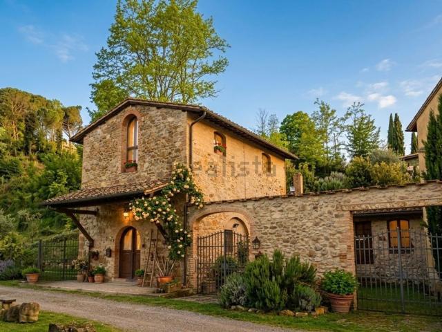 Villetta indipendente in vendita di 380 m² in Via Giuseppe Di Vittorio