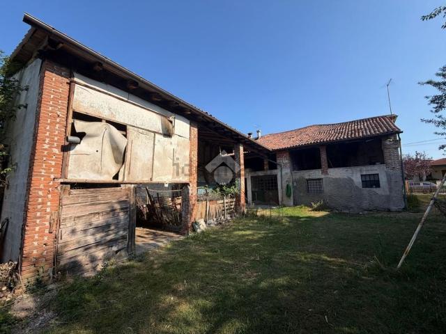 Villetta indipendente in vendita di 380 m² in Via Dante Alighieri, 24
