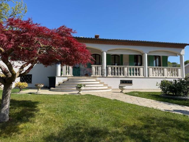 Villetta indipendente in vendita di 380 m² in Via Monte Cecilia, 22