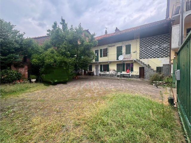 Villetta indipendente in vendita di 380 m² in Via Rivarolo, 36
