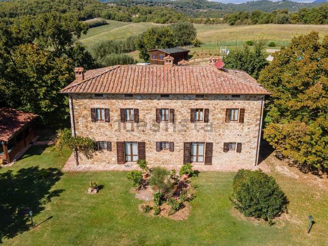 Villetta indipendente in vendita di 380 m² in Via Torquato Tasso
