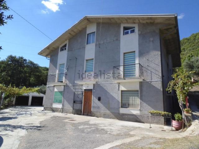 Villetta indipendente in vendita di 380 m² in Contrada Briccioli, 61