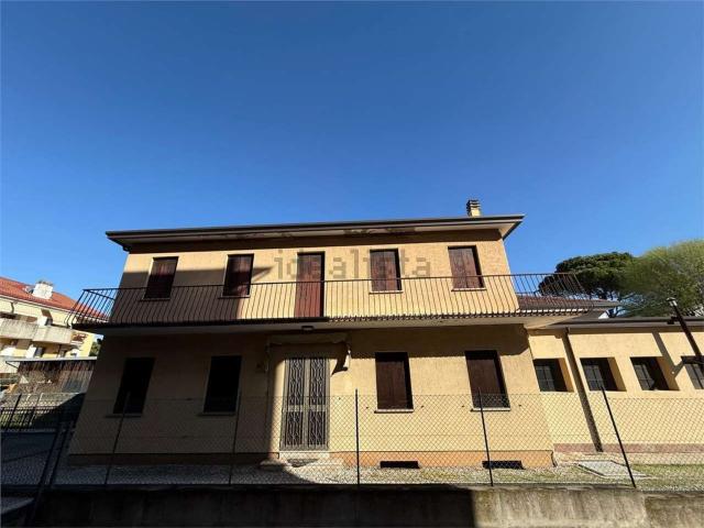 Villetta indipendente in vendita di 381 m² in Via XXIV Maggio, 25