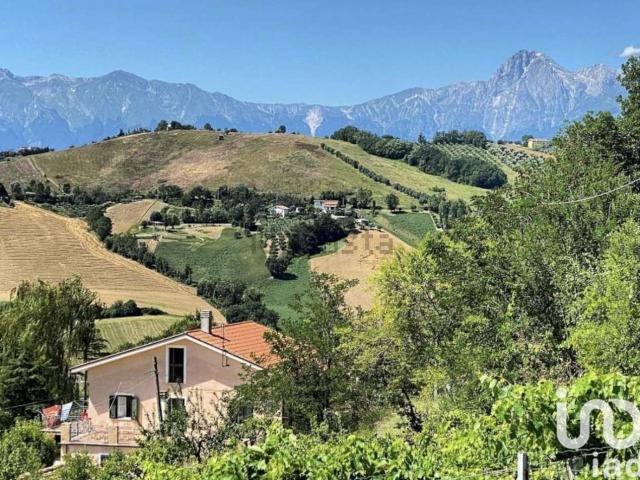 Villetta indipendente in vendita di 382 m²