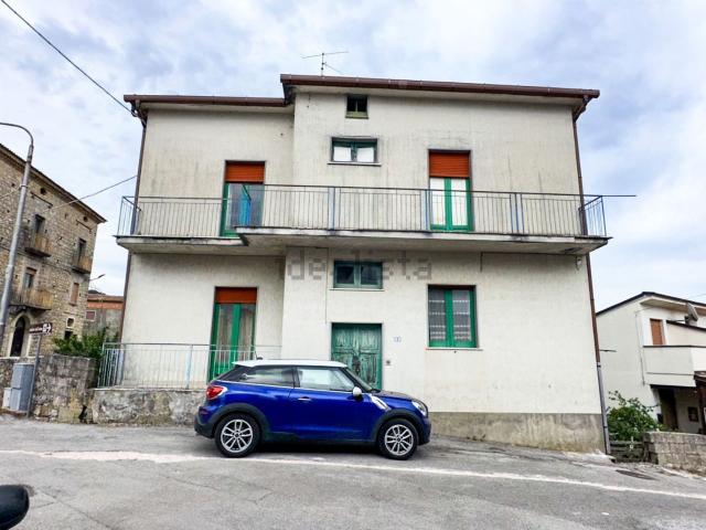 Villetta indipendente in vendita di 382 m² in Via Santa Maria delle Nevi