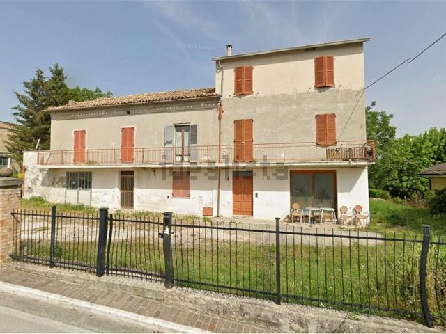 Villetta indipendente in vendita di 382 m² in Strada Provinciale 66, 82