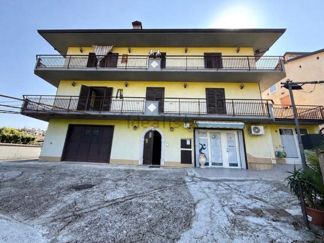 Villetta indipendente in vendita di 385 m² in Via Capo Giardino, 2