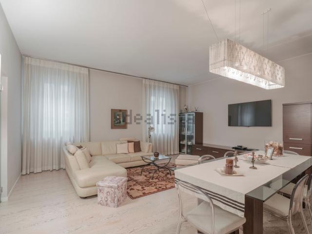 Villetta indipendente in vendita di 385 m² in Via Giuseppe Mazzini, 16