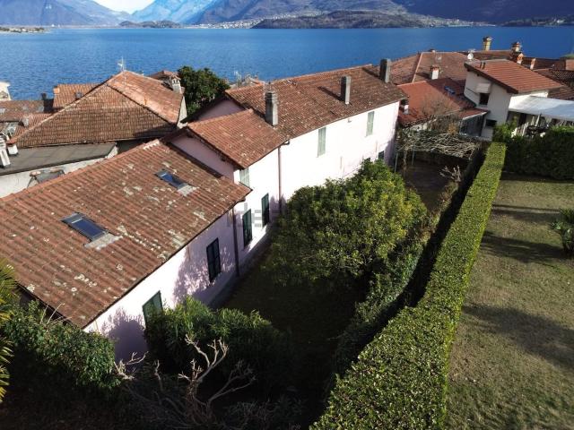 Villetta indipendente in vendita di 385 m² in Vicolo Suganappa
