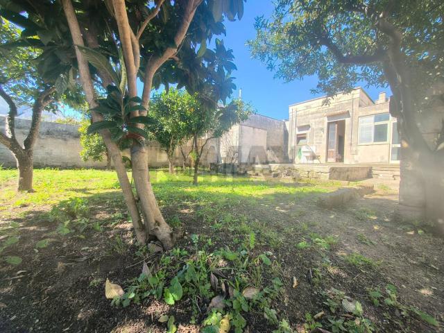 Villetta indipendente in vendita di 386 m² in Via G. Gabrieli, 40
