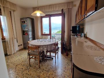 Villetta indipendente in vendita di 386 m² in Frazione Santa Croce, 16