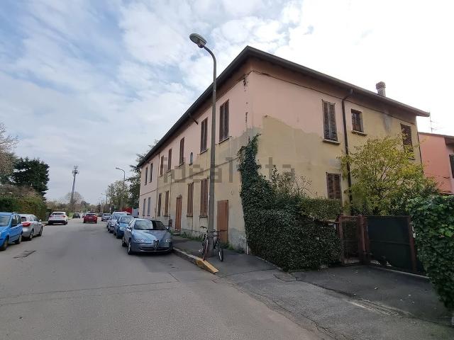 Villetta indipendente in vendita di 388 m² in Via Cimabue