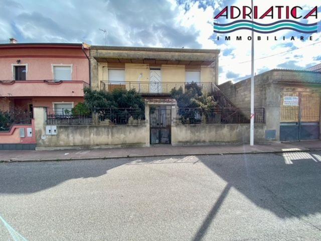 Villetta indipendente in vendita di 389 m² in Via Guglielmo Marconi, 27